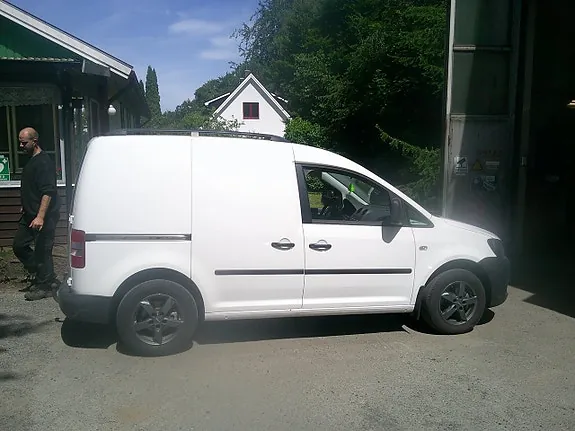 Volkswagen Caddy 2015 photo 2