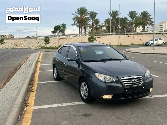 Hyundai Avante 2010 photo 3