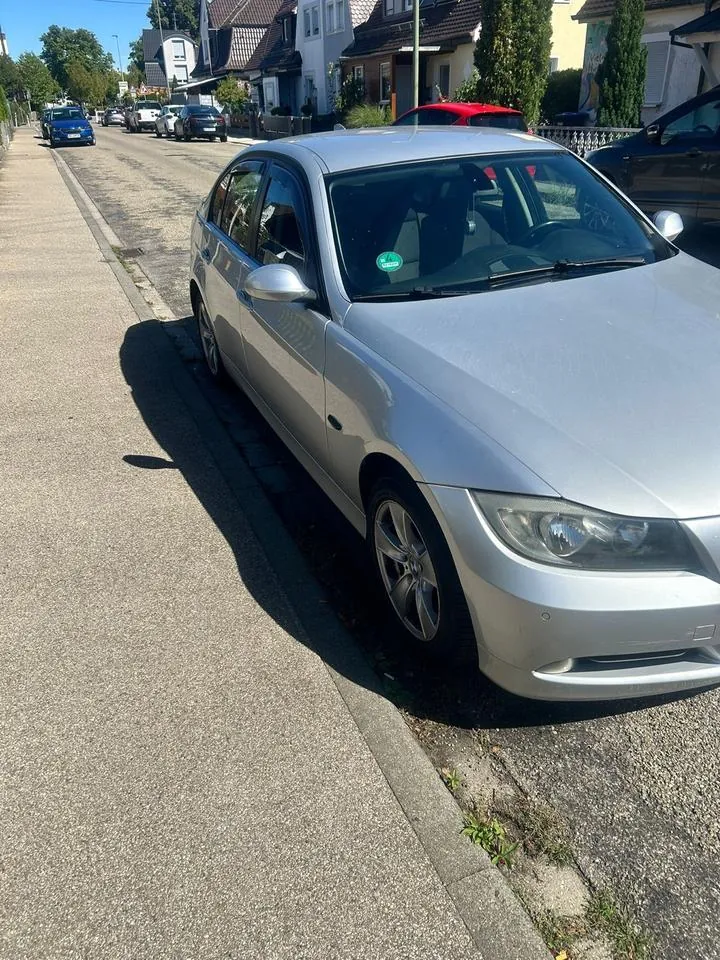 BMW 318I