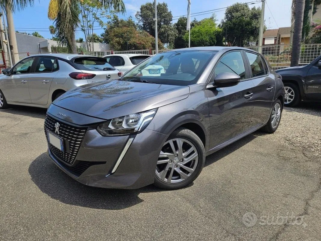 Peugeot 208