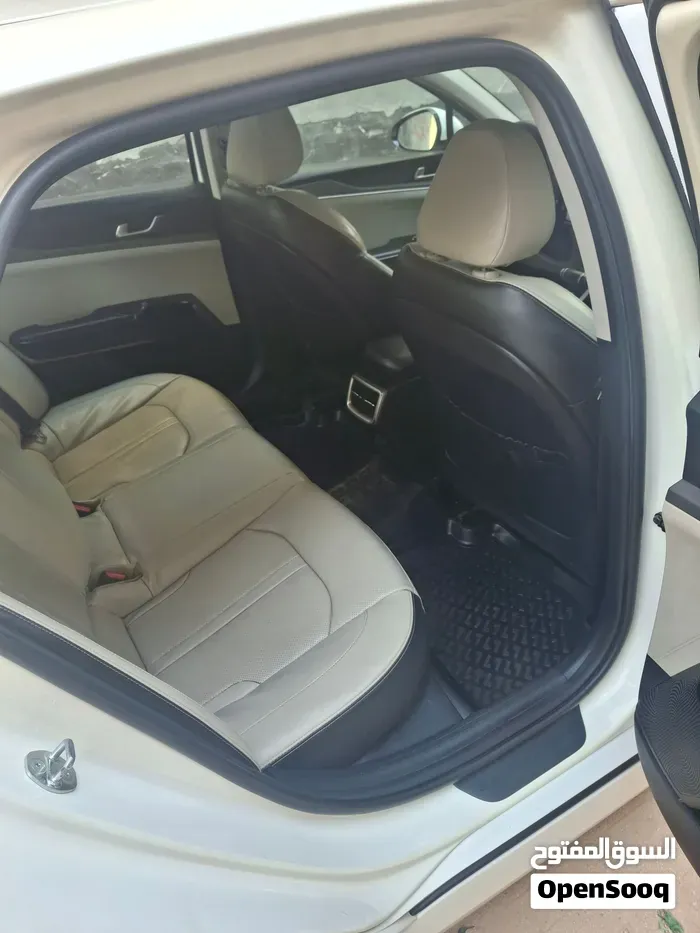 Kia K5 2023 photo 3