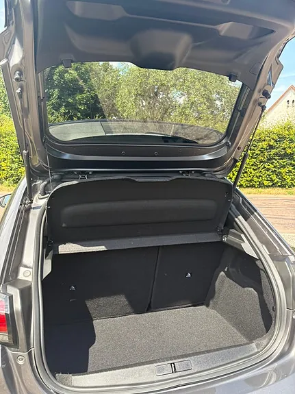 Peugeot 208 2022 photo 5