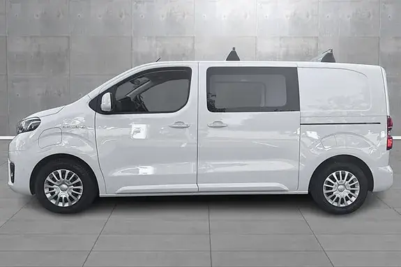 Toyota Proace 2024 photo 2