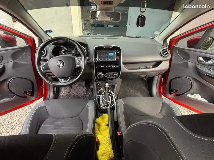 Renault Clio 2016 photo 3