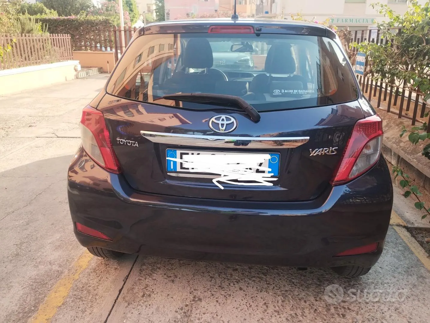 Toyota Yaris 2012 photo 3