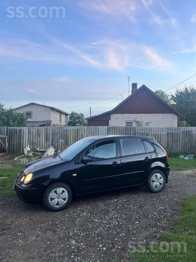 Volkswagen Polo 2002 photo 2