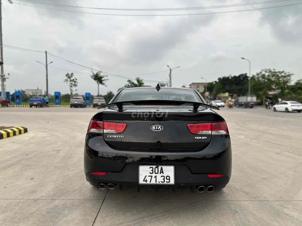 Kia Cerato Koup 2010 photo 2