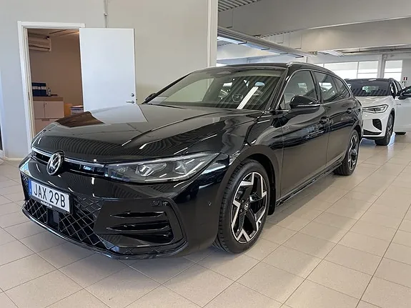 Volkswagen Passat 2024 photo 3