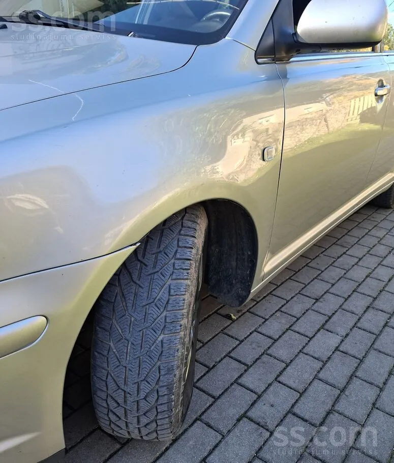 Toyota Avensis 2006 photo 5