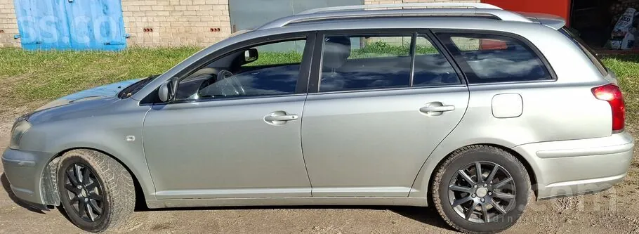 Toyota Avensis 2006 photo 2
