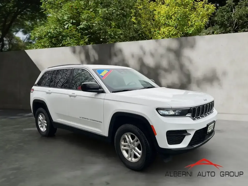 Jeep Grand Cherokee 2024 photo 3