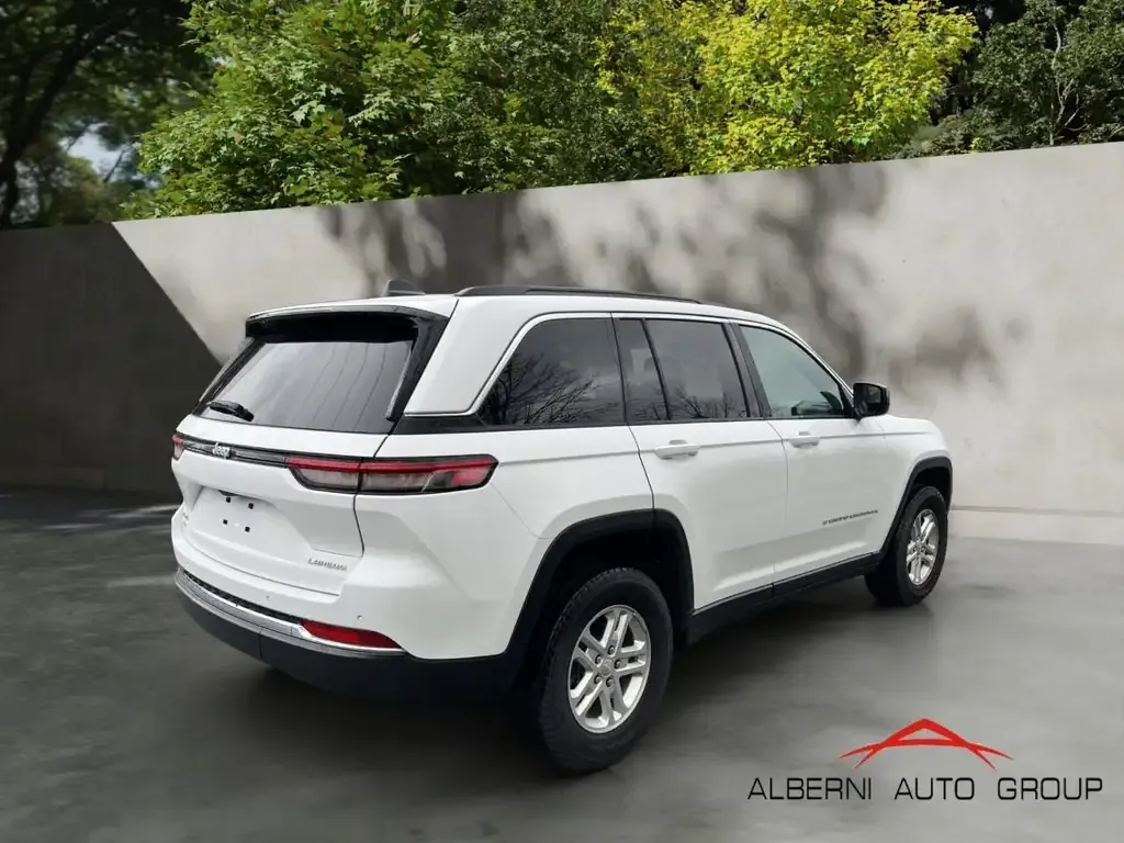 Jeep Grand Cherokee 2024 photo 5