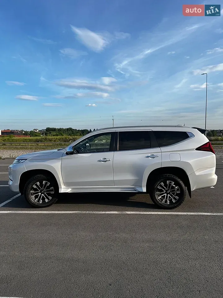 Mitsubishi Pajero Sport 2020 photo 3