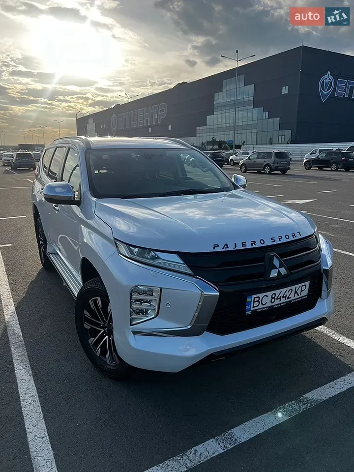 Mitsubishi Pajero Sport 2020 photo 2