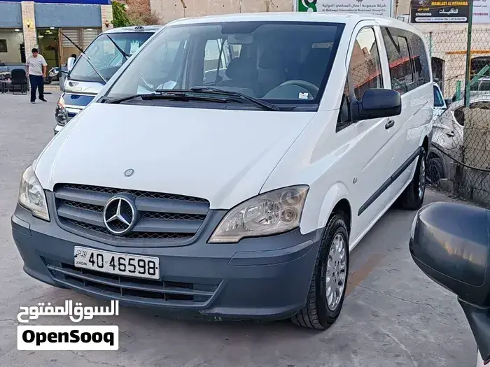 Mercedes-Benz V-Class 2014 photo 2