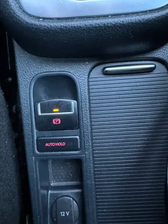 Volkswagen Sharan 2012 photo 2