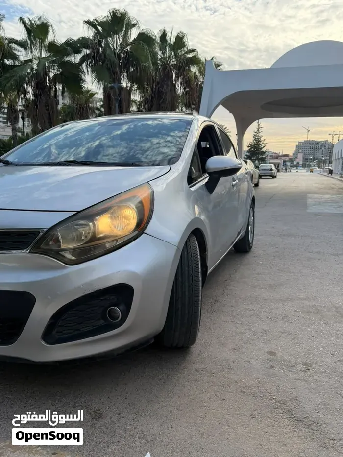Kia Rio 2013 photo 2