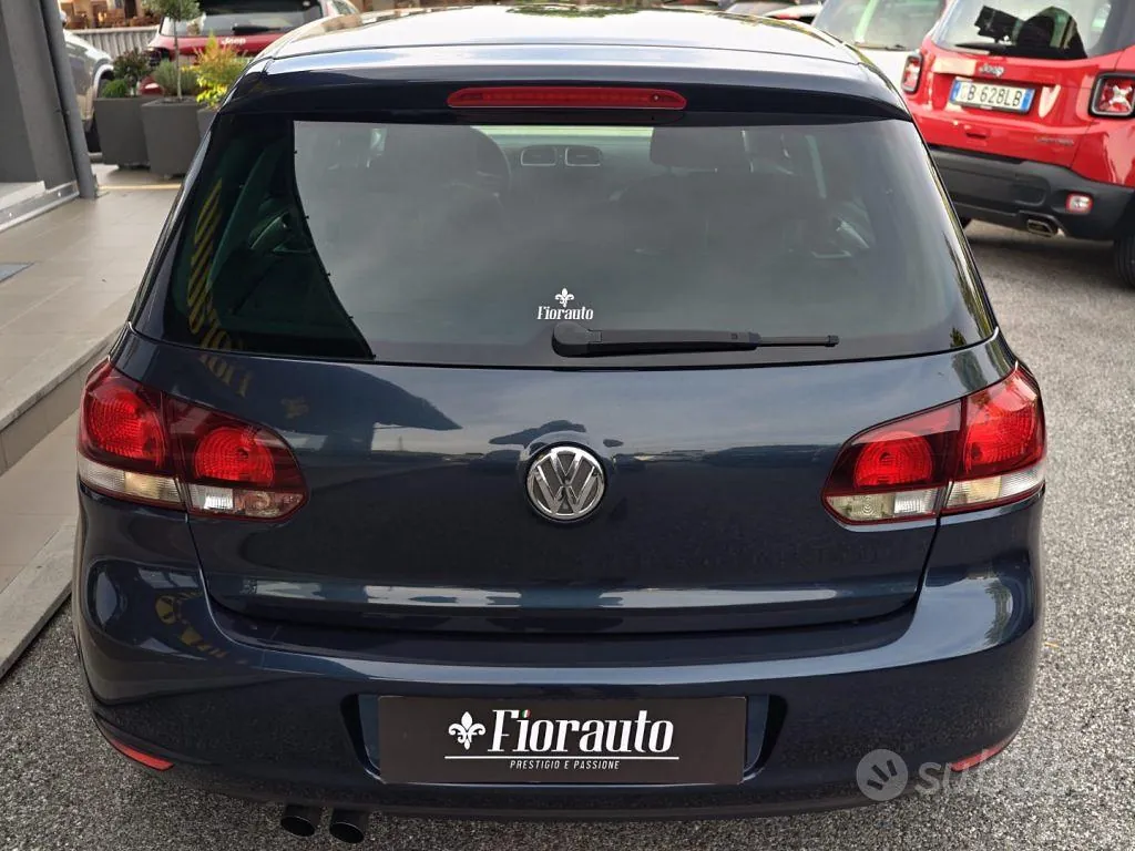 Volkswagen Golf 2010 photo 4