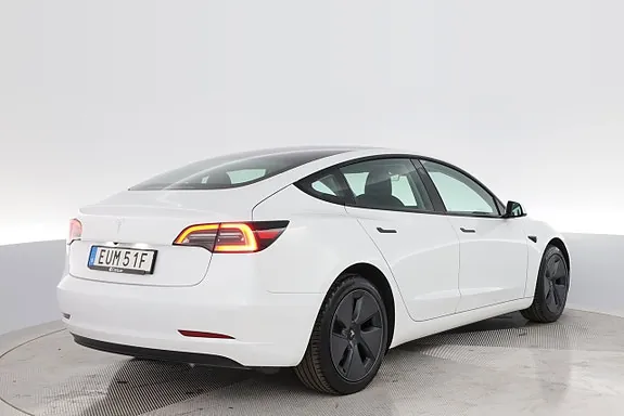 Tesla Model 3 2023 photo 5