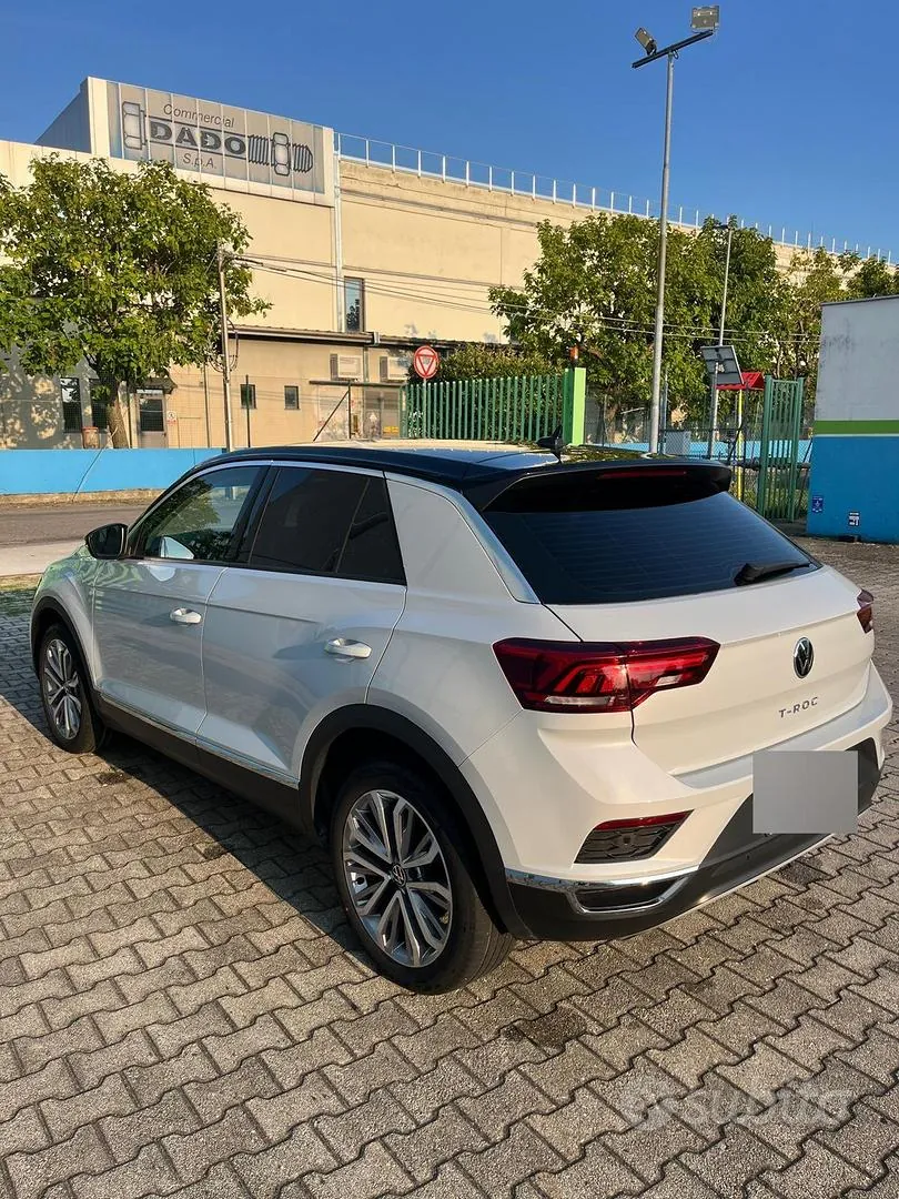 Volkswagen T-Roc 2021 photo 2