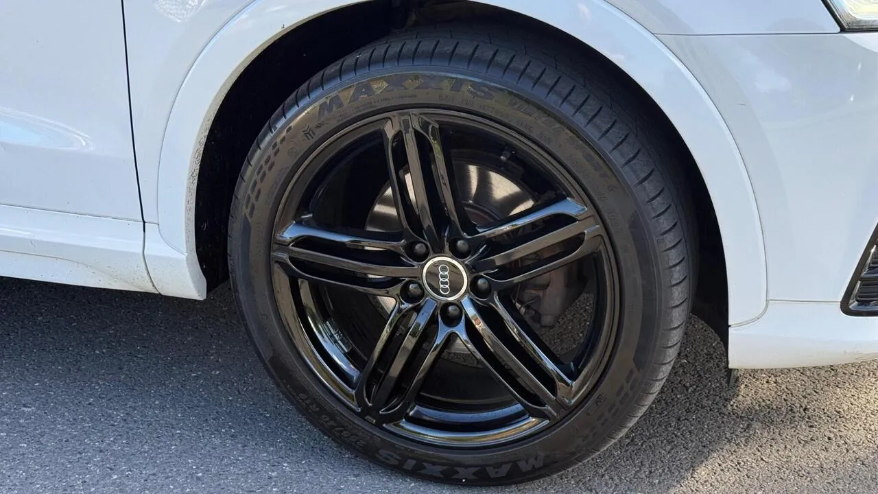 Audi Q3 2016 photo 4