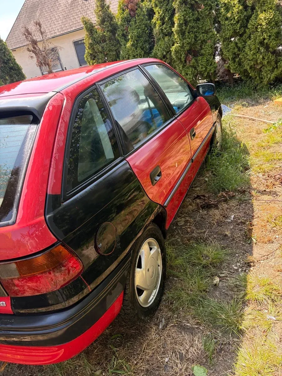 Opel Astra 1996 photo 3