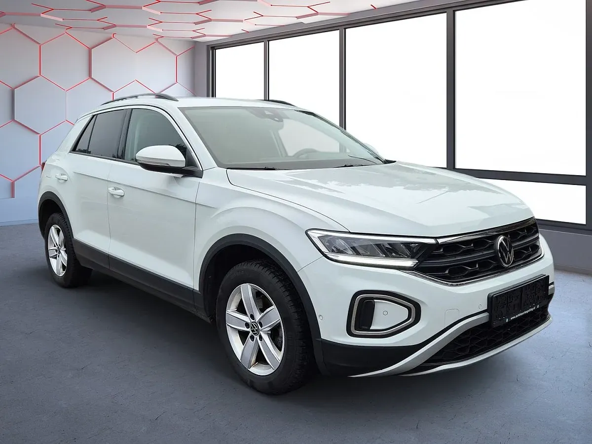 Volkswagen T-Roc 2022 photo 2
