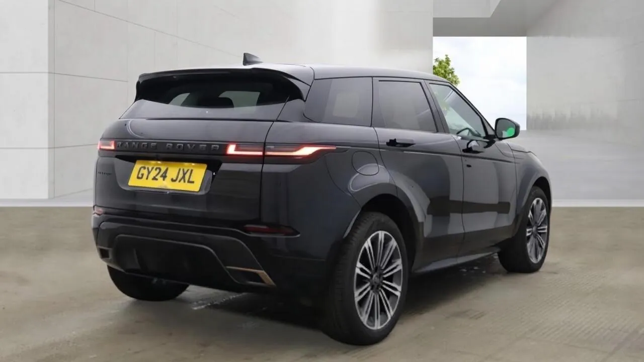 Land Rover Range Rover Evoque 2024 photo 2