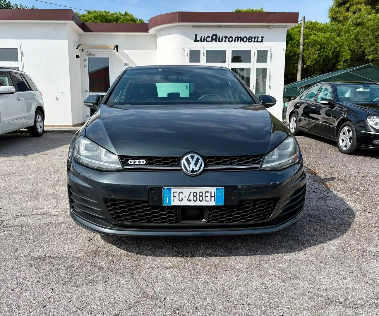 Volkswagen Golf Gtd 2017 photo 2