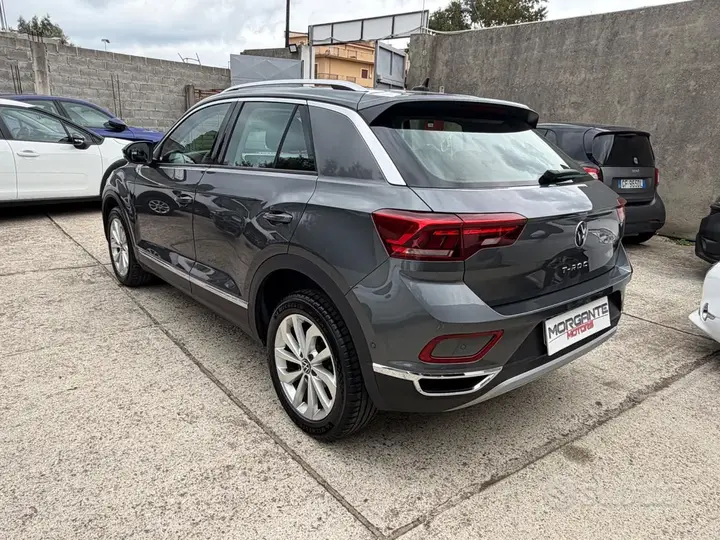 Volkswagen T-Roc 2022 photo 3