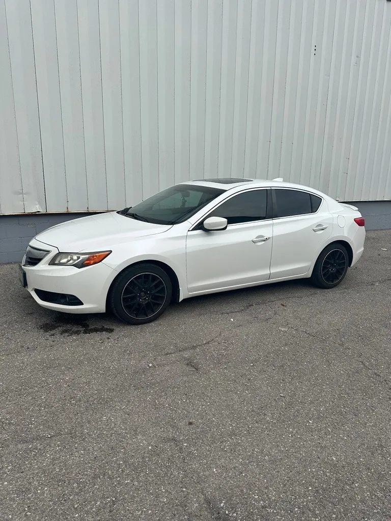 Acura Ilx 2013 photo 2