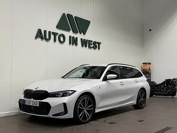 BMW 330E 2024 photo 2
