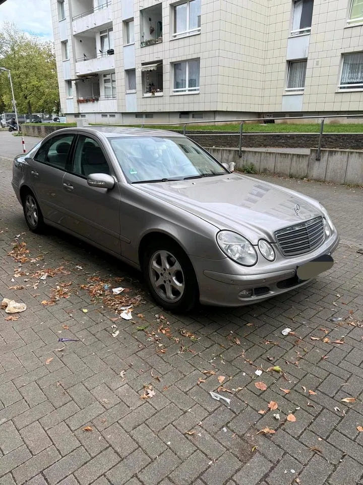 Mercedes-Benz E280
