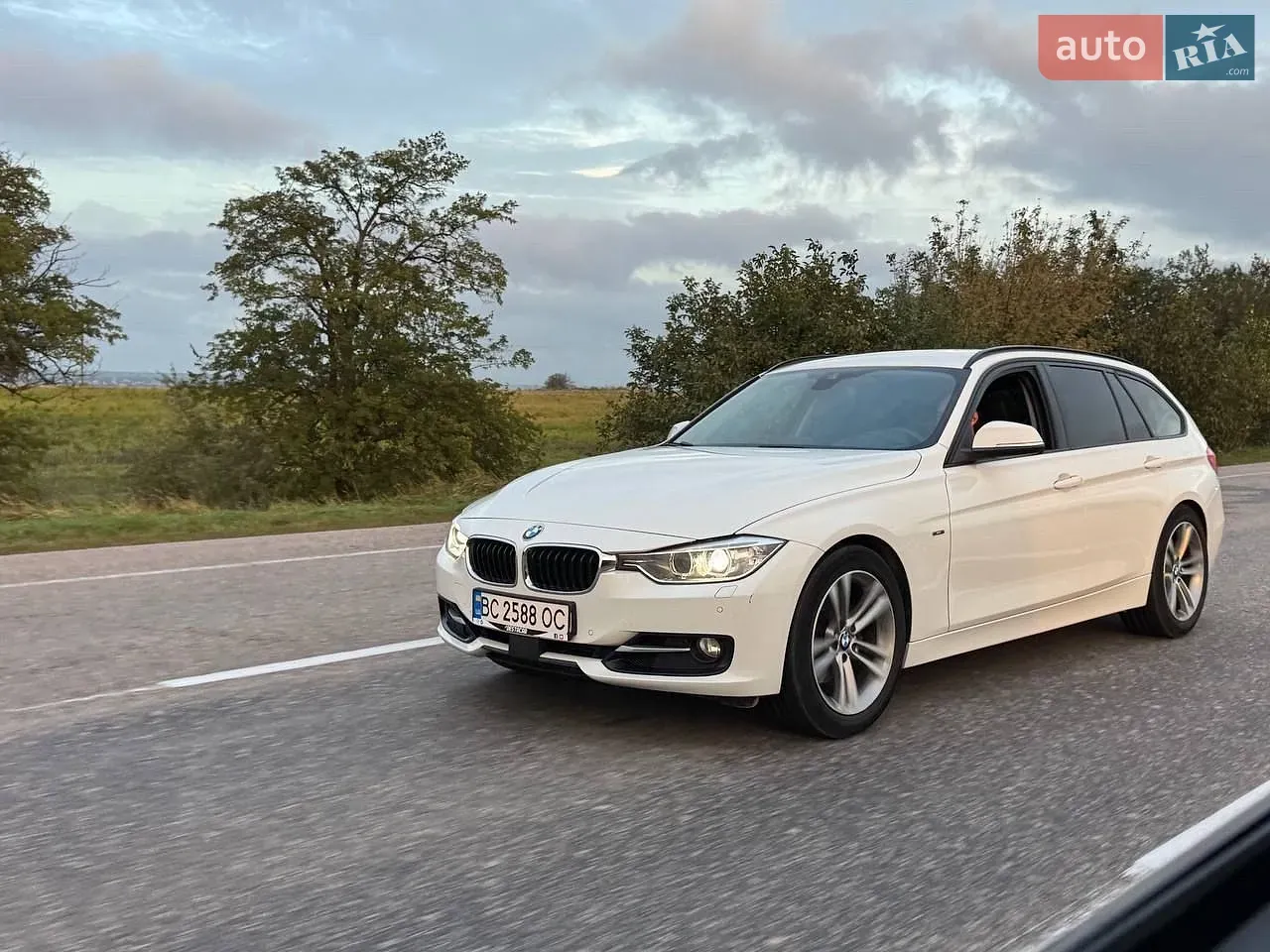 BMW 3 Series 2015 photo 3