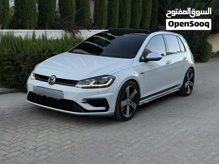 Volkswagen Golf R