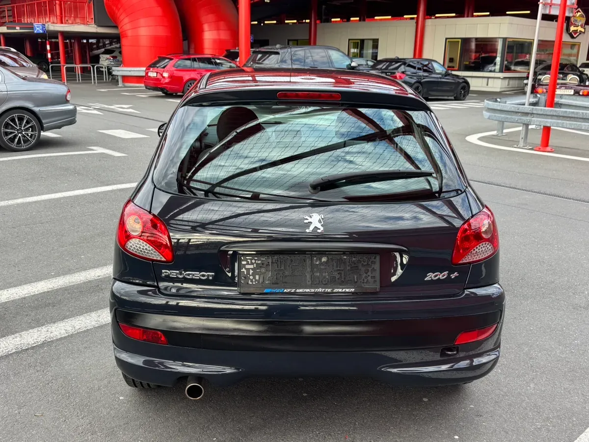 Peugeot 206 2010 photo 3