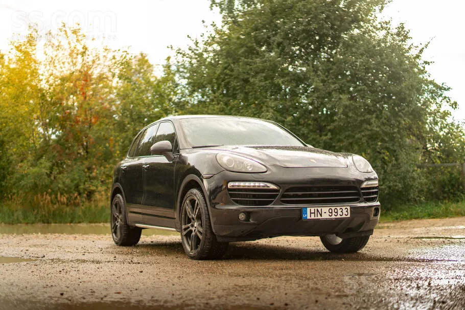 Porsche Cayenne 2011 photo 3