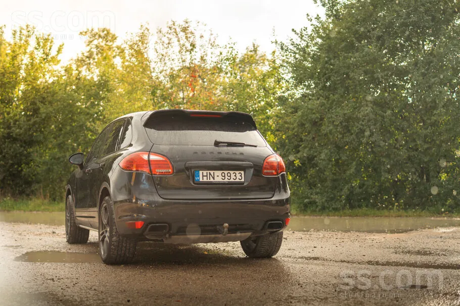 Porsche Cayenne 2011 photo 5