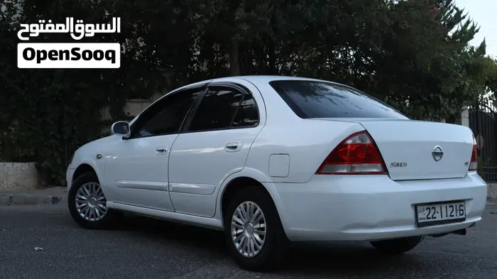 Nissan Sunny 2011 photo 3