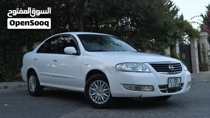Nissan Sunny 2011 photo 4