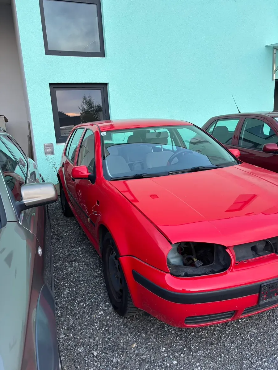 Volkswagen Golf 1998 photo 3