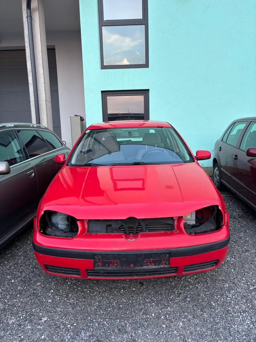 Volkswagen Golf 1998 photo 2