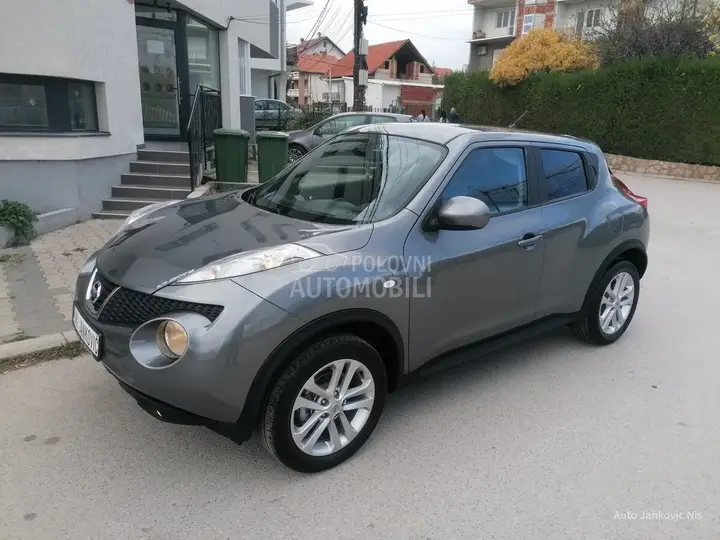 Nissan Juke 2010 photo 3
