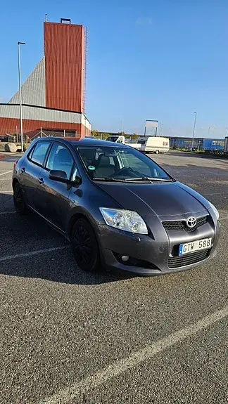 Toyota Auris 2008 photo 2