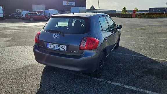 Toyota Auris 2008 photo 4