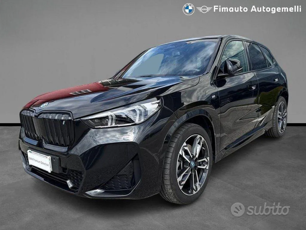 BMW Ix1