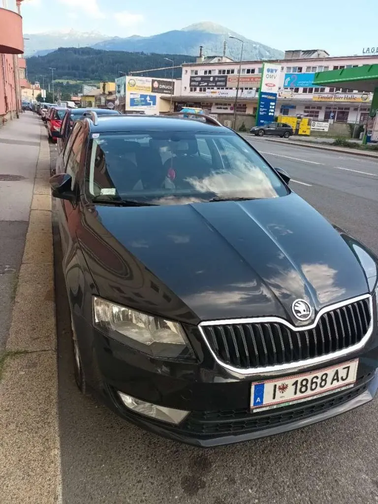 Skoda Octavia 2017 photo 2