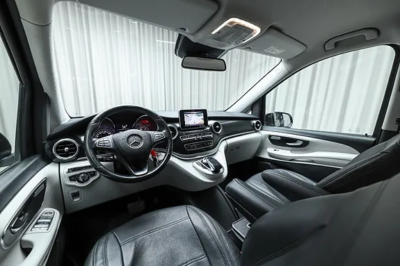 Mercedes-Benz V220 D 2014 photo 3