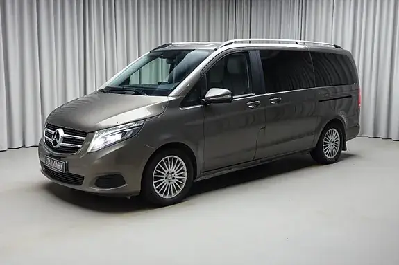 Mercedes-Benz V220 D