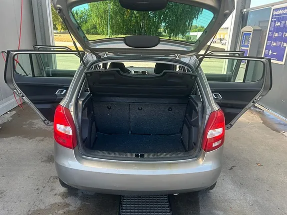 Skoda Fabia 2008 photo 5